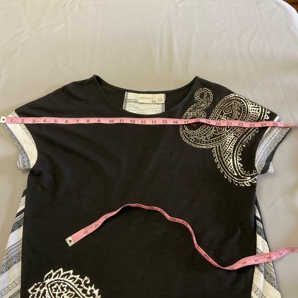 Chico’s Zenergy Back Striped Short Sleeve Tee Foiling on Front - Size … - Picture 6 of 11